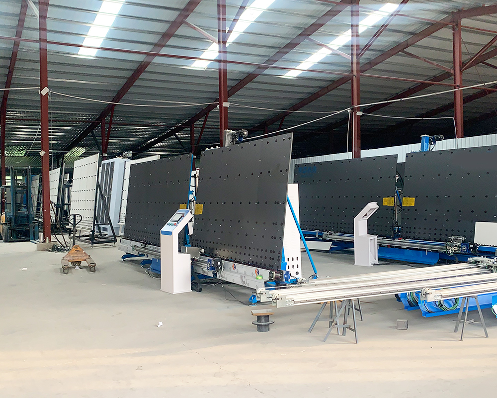 <b>���չʾ</b>